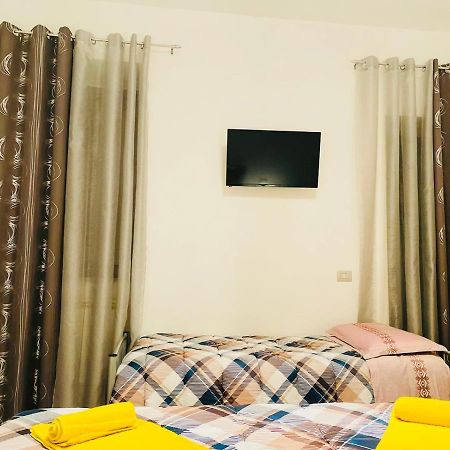 Apartamento Casa Dei Fiori 3 Somma Lombardo Exterior foto