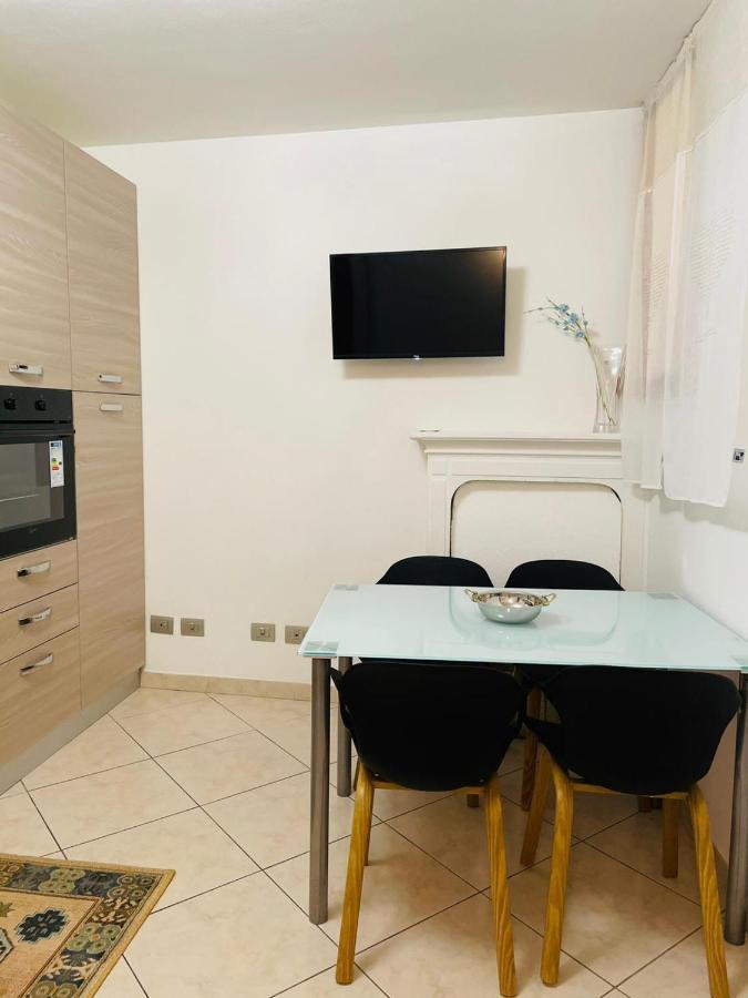 Apartamento Casa Dei Fiori 3 Somma Lombardo Exterior foto