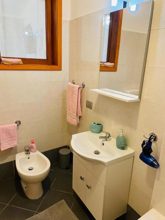 Apartamento Casa Dei Fiori 3 Somma Lombardo Exterior foto